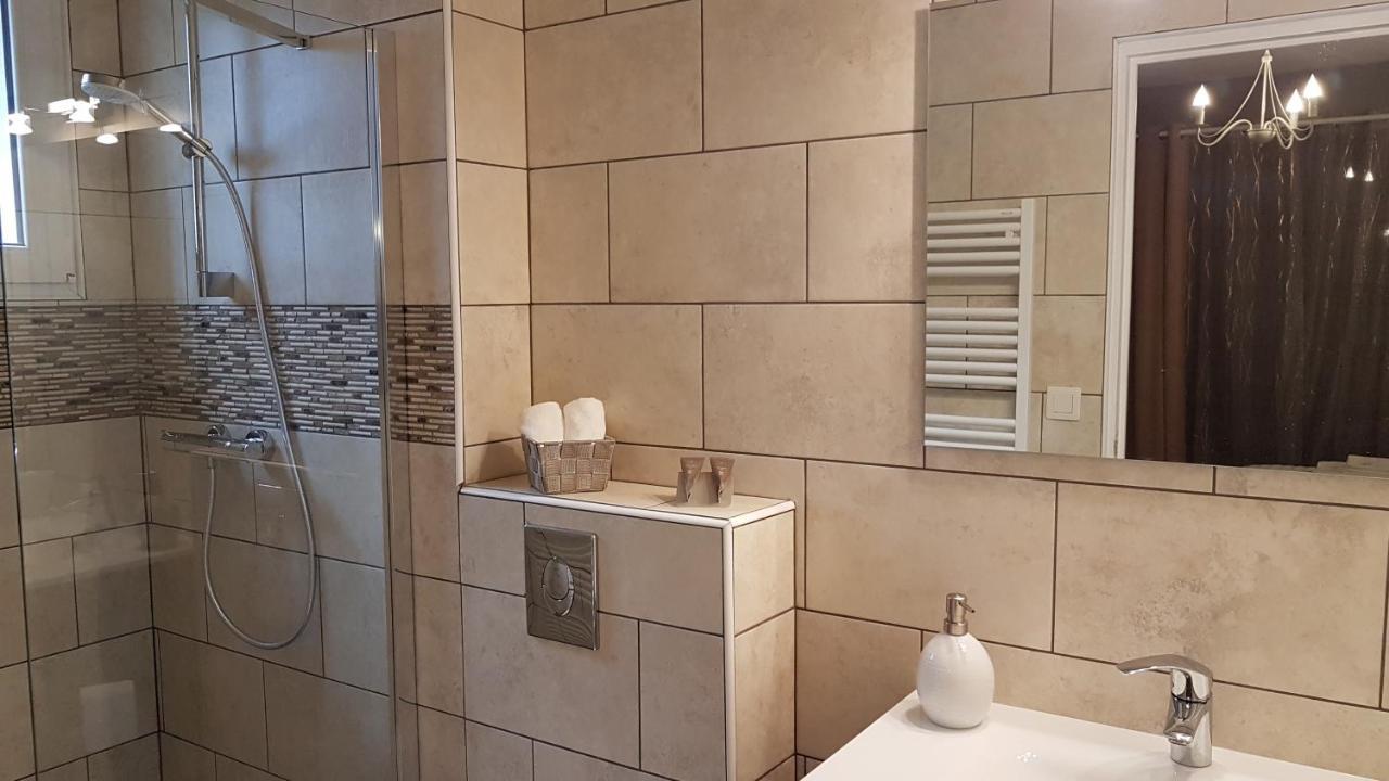 Le Clos Magedon Medan Kültér fotó